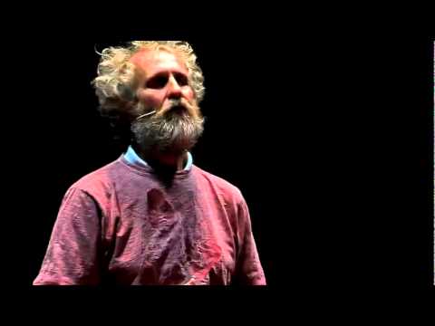 petruzzelli - Questo intervento si è tenuto l'8 ottobre 2011 all'interno del TEDxReggioEmilia. Una giornata di 19 mini-lectio magistralis sul tema