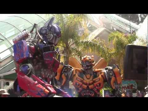 Optimus Prime - Visit http://www.InsideTheMagic.net for more about Transformers: The Ride 3D! On May 24, 2012, Universal Studios Hollywood held the grand opening for Transfo...