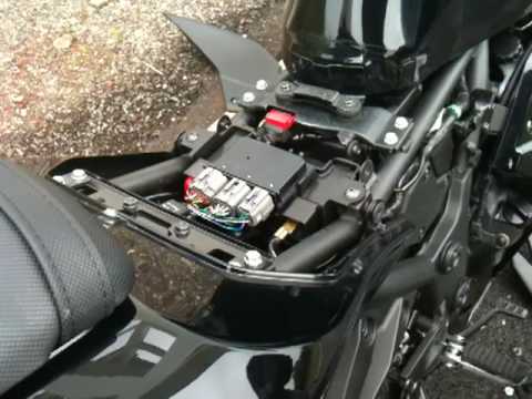 how to remove seat of karizma zmr