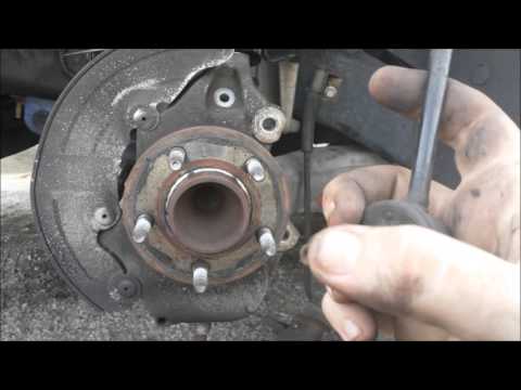 Replacing the Sway Bar Links on your 2004 Mercury Grand Marquis GS