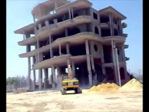 إزاله مبنى فى المنصورة مبنى على ارض زراعيه