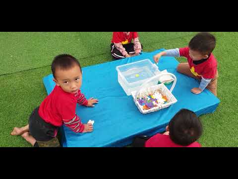 Hoạt động ngoài trời: "Hoa nở trong nước"