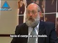 Un diseñador de moda utiliza símbolos judíos