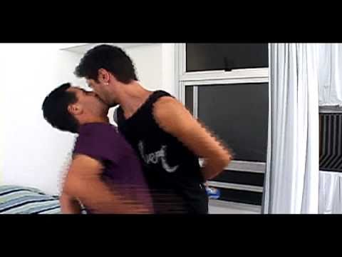 Como descobrir que seu amigo é Gay – da pior maneira possível!