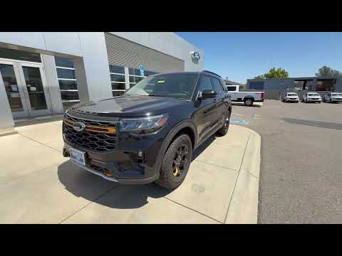 New 2026 Agate Black Metallic Ford Tremor® image 1