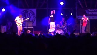 Ga-Ga / Zielone Żabki „Wściekłe krowy” (Festiwal „Przystanek Woodstock”, Kostrzyn n. Odrą, 2014) – kampania „Muzyka Przeciwko Rasizmowi”.