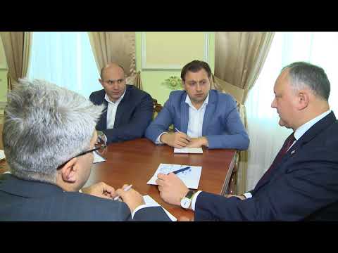 Președintele a convocat o ședință de lucru pe problema deschiderii birourilor publice