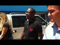 Kleber Lucas visita o Afroreggae em Vigário Geral