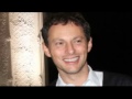 laurent gerra imite marc olivier fogiel sur le plateau de rtl au sujet de marc zuckerberg cr�ateur de facebook.
