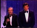 oscar ceremony with the two great performers showing what they think about film directors