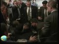 Irak: Schuh-Angriff auf George W. Bush - Iraq: President Bush attacked with shoes Irak: Schuh-Angriff auf George W. Bush - Iraq: President Bush attacked with shoes