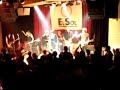eva amaral, canta 