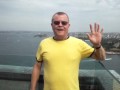 9 Me atop pylon at Harbour Bridge.AVI