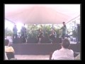 joropo con estribillo
ensamble orinoco, agrupaci�n formada en el a�o 1995 en ciudad bol�var, con el fin de rescatar en innovar la m�sica popular y acad�mica de venezuela, enmarcando en sus interpretaciones creaciones propias, de conocidos y nuevos compositores del sentir popular. ensamble orinoco, se caracteriza por mostrar desde la melod�a m�s sencilla hasta la compleja, expresando el gusto por lo t�pico y emblem�tico de la tradici�n, conjugando diversas estructuras r�tmicas y masas arm�nicas que definen lo diverso y lo nuevo de nuestra m�sica; su concepto se fundamenta en una nueva propuesta que toma todo lo necesario de nuestras ra�ces e insertando sus amplios conocimientos como m�sico integrales que son.
integrantes: ram�n guerra (viol�n, mandolina, tiple y bandola guayanesa), gerson garc�a (bandolas: llanera y oriental, tiple y mandolina), orlando flores (contrabajo), fary morillo (maracas y percusi�n), jos� luis lara (cuatro y guitarra).