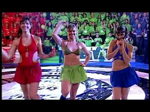 Caída de tres azafatas lindas - humor