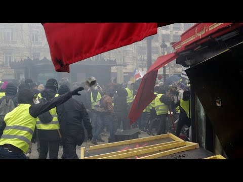 Frankreich: Macron will deutlich härter gegen »Gelb ...
