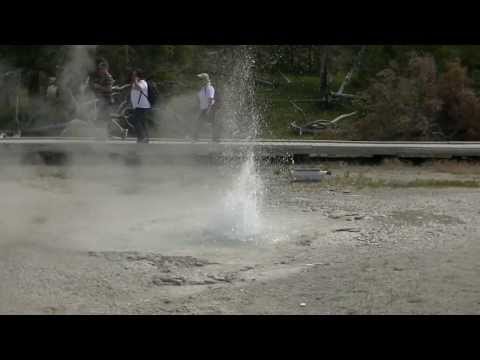 how to drain out water from geyser