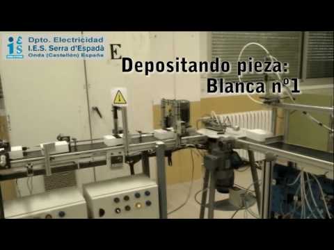 Máquina indexadora de piezas con marcado por temperatura (PLC Omron)