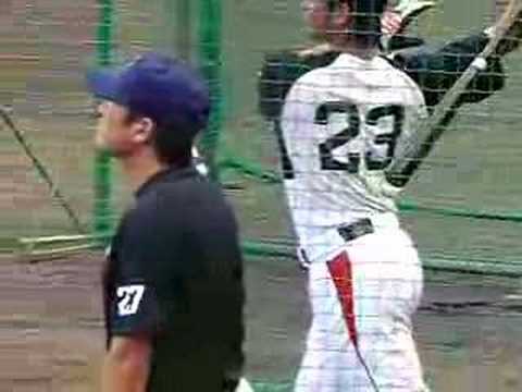 青木選手のバッティング練習☆