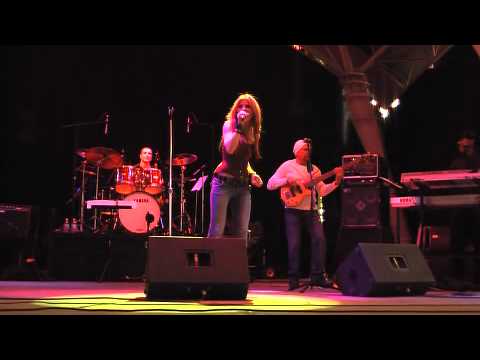 coverband - 3 minute promotional for the classic rock cover band Joanzy's performance in Las Vegas. Video production by H Squared to include shooting the footage, editin...