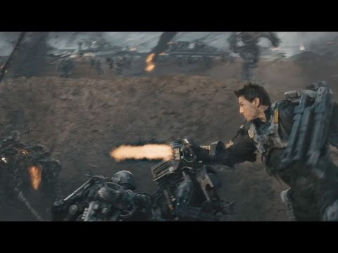 Edge of Tomorrow - Bill Paxton Will Kick-Butt in Edge of Tomorrow - WonderCon 2014