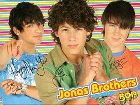  DArk Stormy Night:  JonAs Brothers FAnfic Ch3