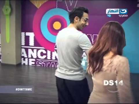 اتفرج على طيز الين خلف الكبيرة