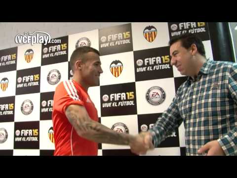 EA SPORTS Y VALENCIA CF: LA PLANTILLA RECIBE EN PRIMICIA EL NUEVO FIFA 15 EA SPORTS Y VALENCIA CF: LA PLANTILLA RECIBE EN PRIMICIA EL NUEVO FIFA 15