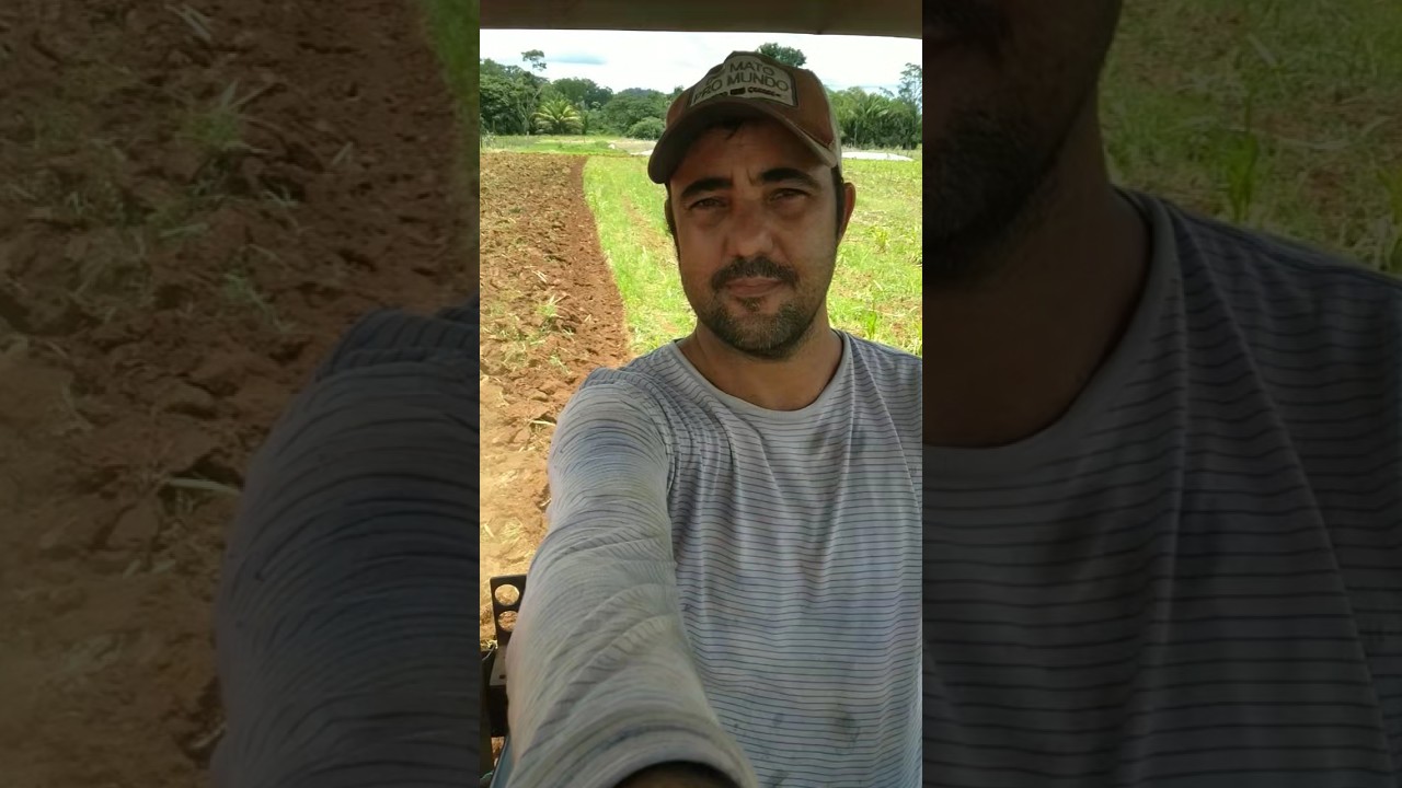 arando terra para plantar milho #agro #automobile #fazenda