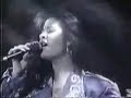 como la flor and baila esta cumbia live!