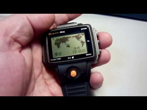 El Ruputer Pro de Seiko demuestra lo estilosos que podían ser los smartwatches en 1998