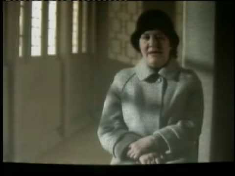 Patricia Routledge