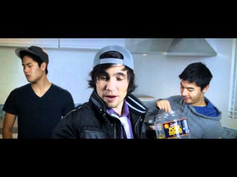 sneak peek new music - the song can be bought here http://itunes.apple.com/us/album/chester-see-david-choi-creations/id406871436 just a little preview of the next Music Video shot ...