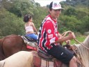 DANYLO GALOPANDO NO CLUBE, AO SOM DOS...