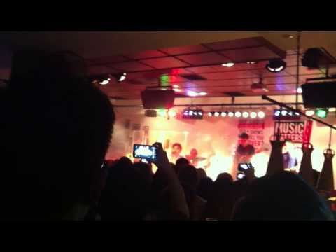 David Choi in Singapore - This and That is Life (Live at Paulaner, Clarke Quay)