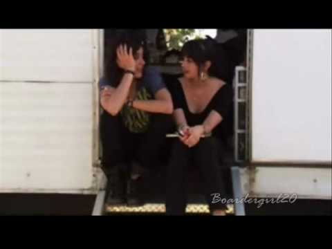 sarah shahi mia kirshner