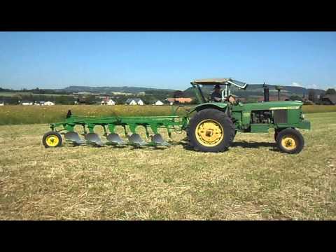 4020 - John Deere Fahrgestellnummer: 102491 Typ: 4020 Diesel Baujahr: 1965 Hersteller: John Deere Waterloo, Iowa, USA Mexico Motor: John Deere 6 Zylinder Reihen Die...