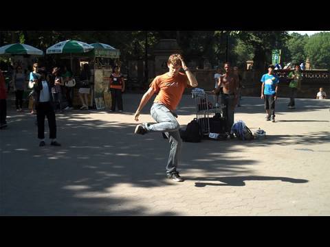 COREY VIDAL DANCES LIKE MICHAEL JACKSON IN CENTRAL PARK! BILLIE JEAN!