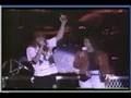 axl tells croud abaout botles!