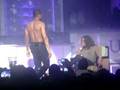 Usher Brings Sexyness Back on Stage