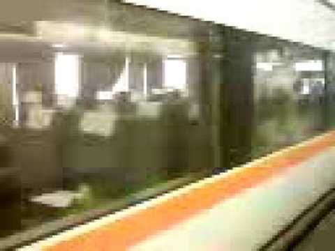 スペーシアきぬ108号到着＋発車 (200808151104.3gp) - Fri Aug 15 03:22:40 2008
