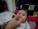 Cute little baby YiRou 3 ????~ happy eating!! (6 mths) Cute little baby YiRou 3 ????~ happy eating!! (6 mths)