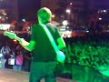 actuaci�n de la madre del topo en el 40 mallorca pop ante m�s de 20.000 personas  presentados por toni aguilar.