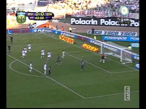 River Plate ante Gimnasia y Esgrima La Plata (2010)