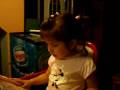 Naiara leyendo