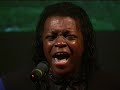 Soul star Lee Fields sings for \
