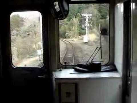 20008.01.16　新改駅を出る阿波池田行き普通列車。