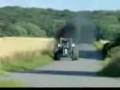 videos de ελκυστήρα,  videos showing used lawn and  tractor hits tree - crash