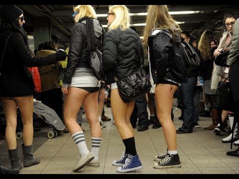 Mira cómo miles subieron sin pantalones al metro de Nueva York