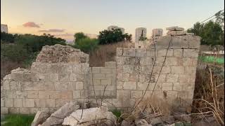 أطلال قرية كفرعانة / قضاء يافا - تصوير الموثق الفلسطيني
